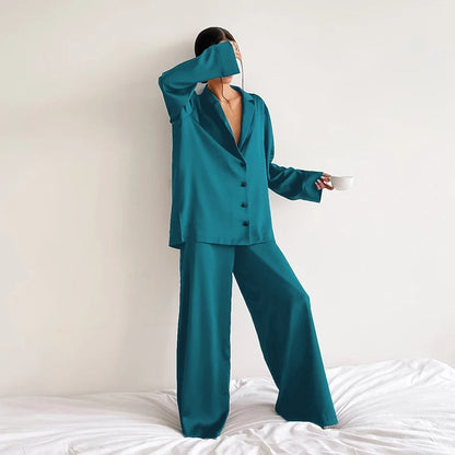 Seidige Eleganz Pyjama-Set in Übergröße - Belen