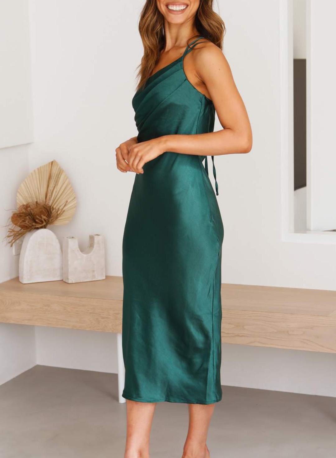 Elegantes Kleid mit einer Schulter - Estele