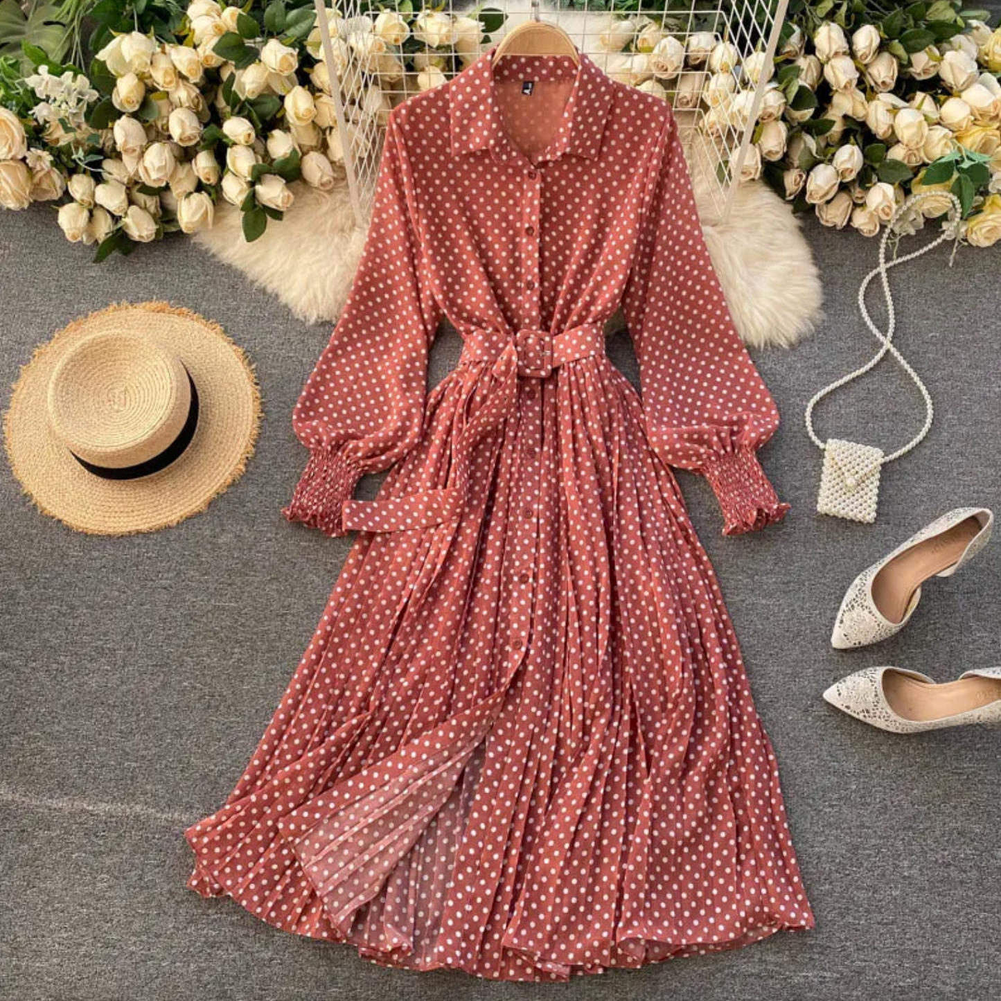 Elegantes Kleid mit Polka Dot - Prima