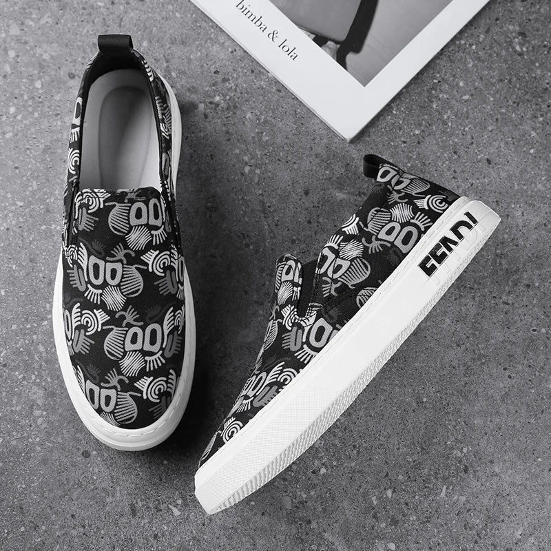 Slip-On Sneaker mit Tribal-Mustern - Carl