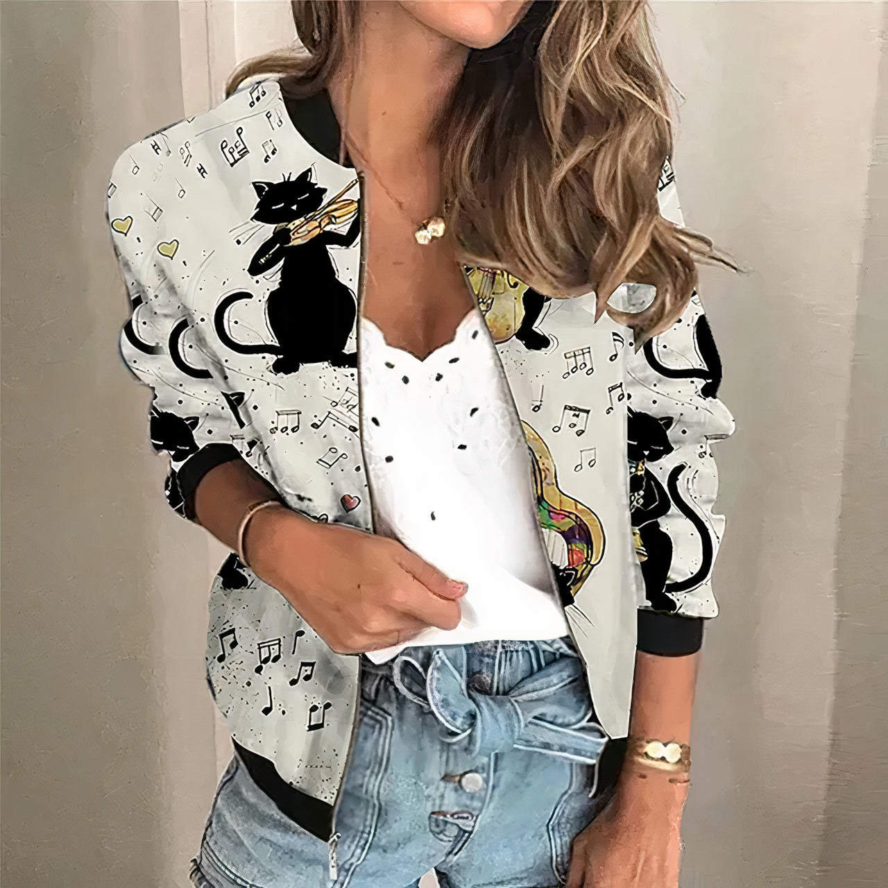 Bedruckte Zip-up-Jacke mit leuchtendem Splatter-Print, leichtem Material und Frontreißverschluss, ideal, um lässigen Outfits eine auffällige Note zu verleihen.