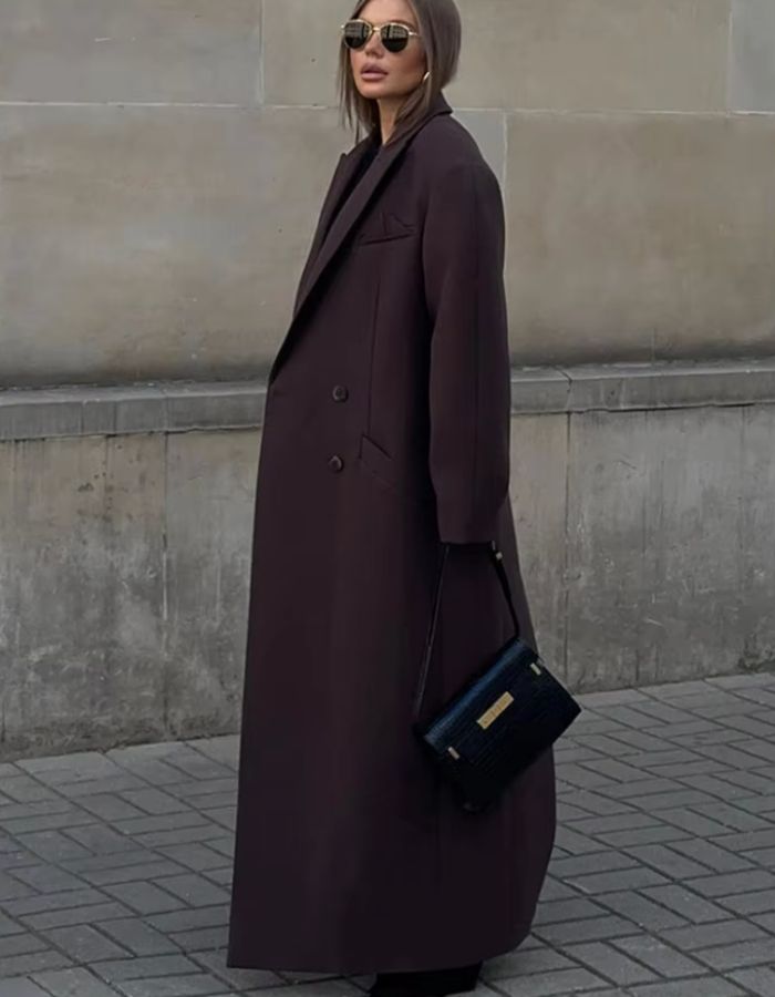 Eleganter Trenchcoat für Frauen ideal für Herbst und Winter, klassisches Design mit doppelt geknöpfter Front