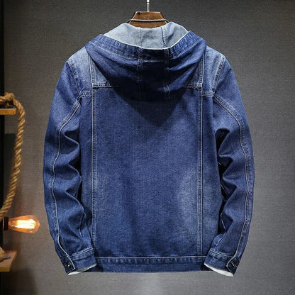 Herren Urban Denim-Jacke mit Kapuze, ideal für kühle Herbst- und Wintertage.





