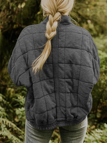 Lässige Winterjacke für Frauen mit Steppmuster, lockerer Passform und weichem Stoff, perfekt für lässige Winterausflüge.