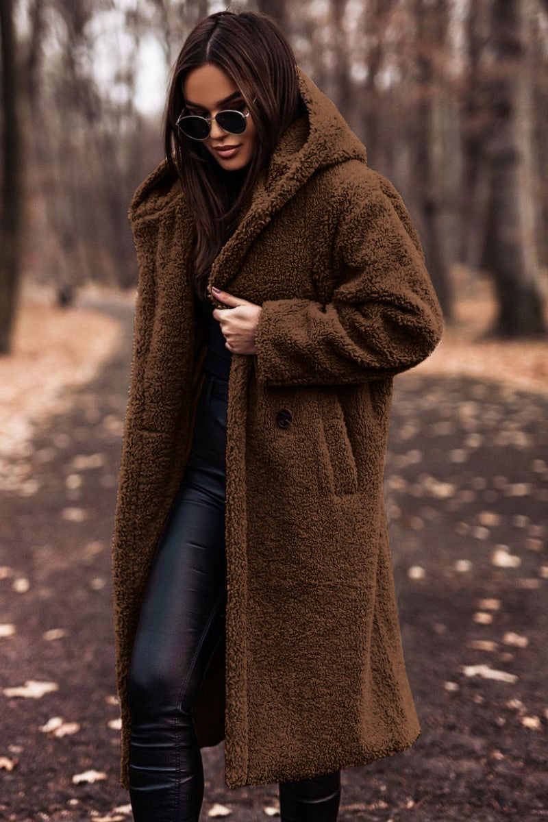 Modische und bequeme Jacke für Frauen, ideal für Herbst- und Wintertage.