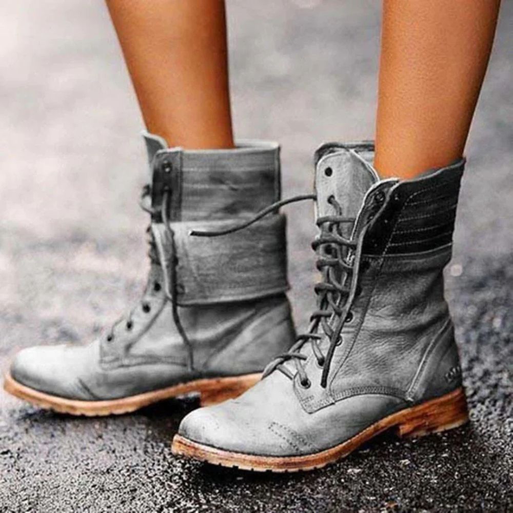 Stylische Lederstiefel für Frauen, ideal für kalte Herbst- und Wintertage.