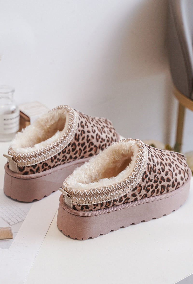 Warme Leopard-Slipperinnen für Damen, perfekt für kalte Herbst- und Wintertage