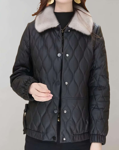 Warme Steppjacke für Frauen mit modischem Steppmuster, ideal für Herbst- und Wintertage