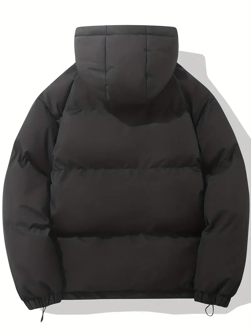 Warme Winterjacke mit Kapuze für kalte Tage, ideal für Herbst- und Winterausflüge.