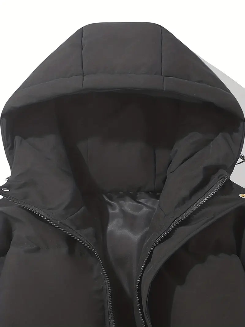 Warme Winterjacke mit Kapuze für kalte Tage, ideal für Herbst- und Winterausflüge.