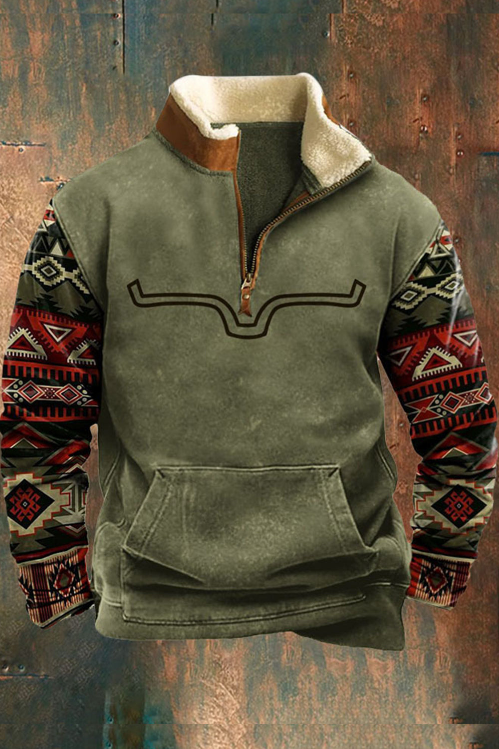 Warmer Pullover für Männer, ideal für Herbst und Winter, lässiger Stil mit auffälligem Motiv.






