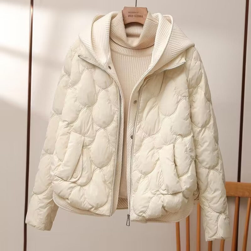 Damen-Pufferjacke, ideal für kalte Herbst- und Wintertage, mit hochwertiger Füllung und modernem Design.